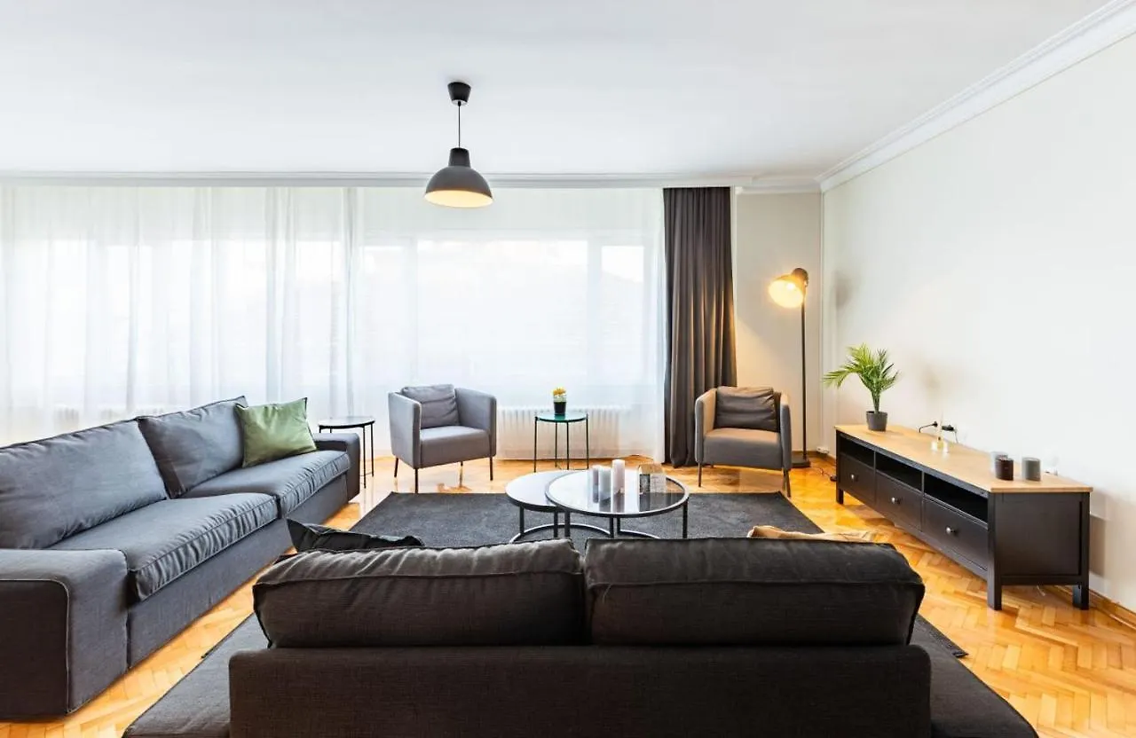 Lovely Flat With Great Location In Sisli Istanbul Turkey