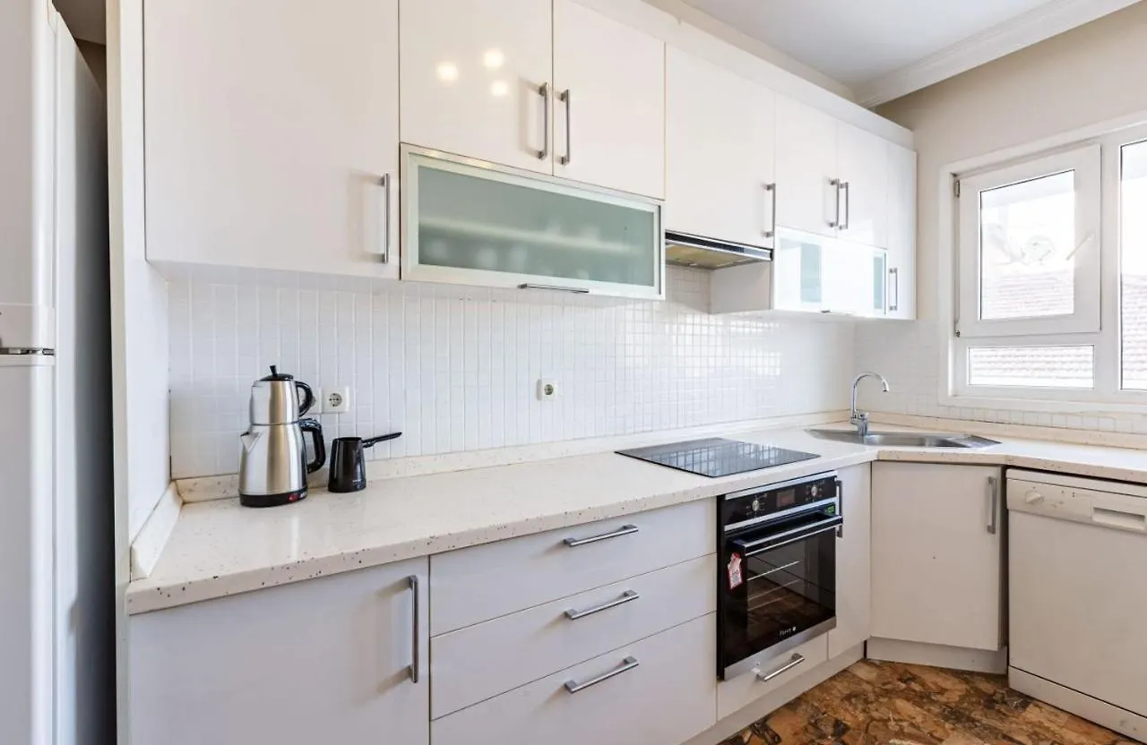 Lovely Flat With Great Location In Sisli Istanbul