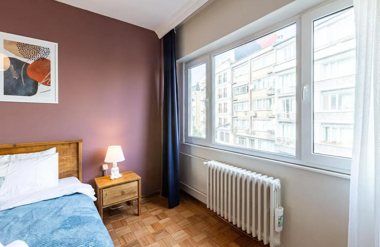 Lovely Flat With Great Location In Sisli Istanbul