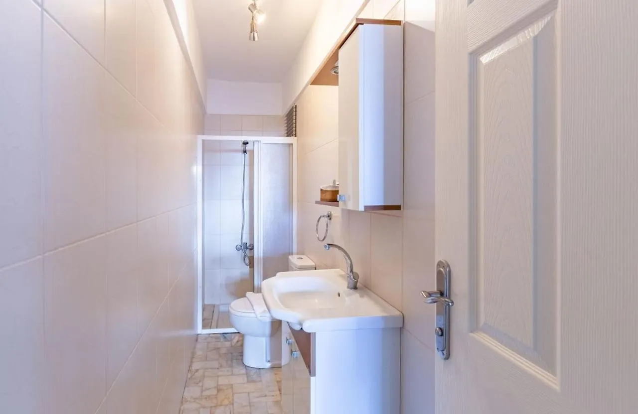 Lovely Flat With Great Location In Sisli Istanbul 0*,